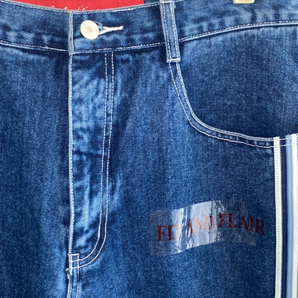 NWOT Vintage Y2K Revolt Fit & Flair Jeans Size 14 - Picture 3 of 8